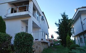 Villa California  3*